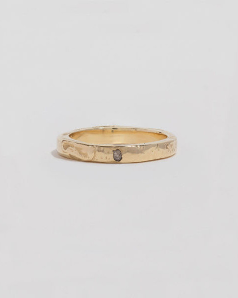 Обручальные кольца из «грубого» золота — выбор