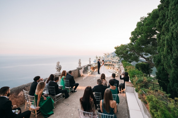 Белоснежная свадьба на побережье Амальфи