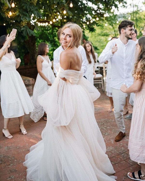 Самые необычные свадебные платья 2019 года