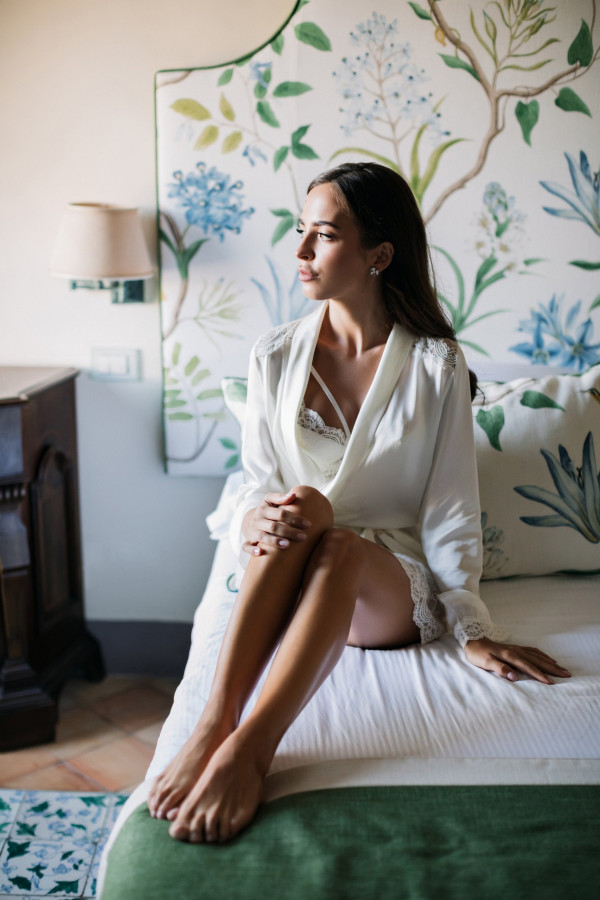 Белоснежная свадьба на побережье Амальфи