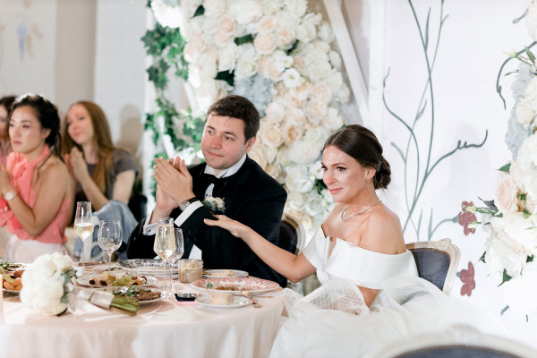 Свадьба в загородном ресторане La Colline