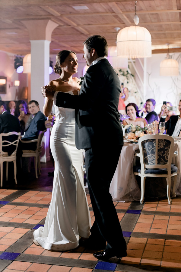 Свадьба в загородном ресторане La Colline