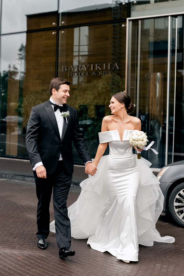 Свадьба в загородном ресторане La Colline
