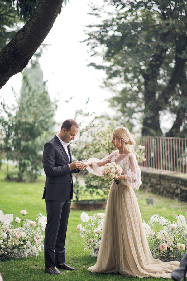 Свадьба на озере Брайес с церемонией в