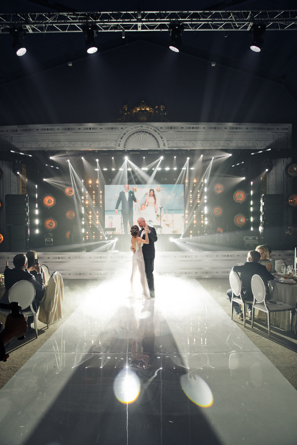 Сказочная свадьба в замке