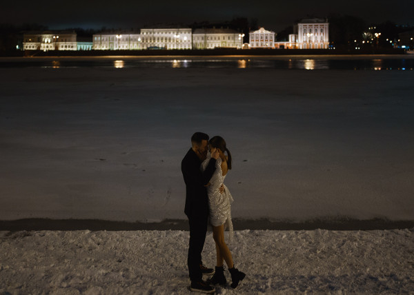 Романтичное свидание в преддверии Нового года