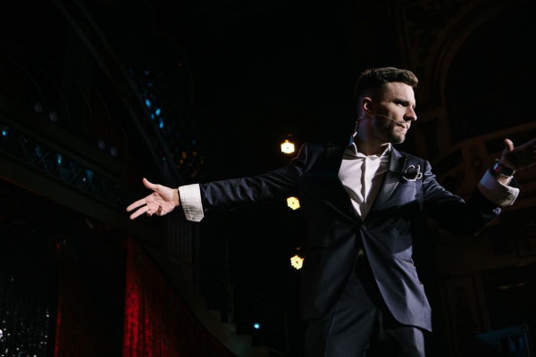 Программа Алексей Гигаури