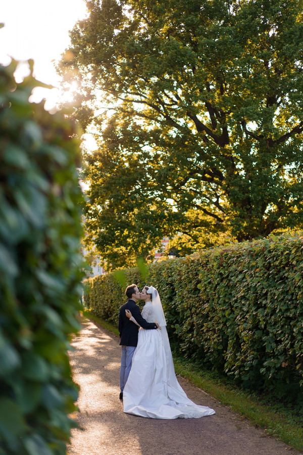 Королевская свадьба в стиле Грейс Келли