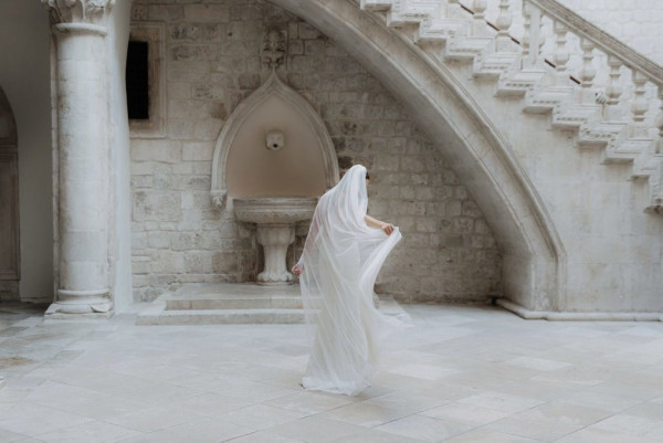 «Пары говорят, что их завораживает загадочная чувственность