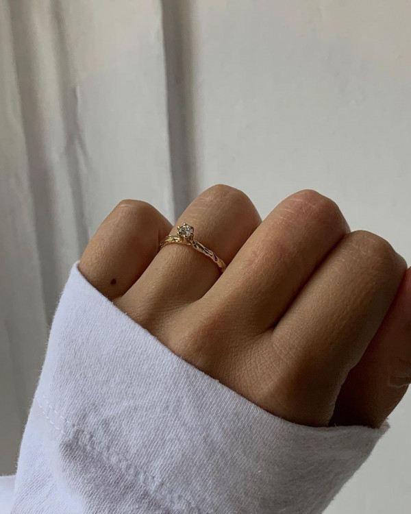 Помолвка в День святого Валентина: нужно ли