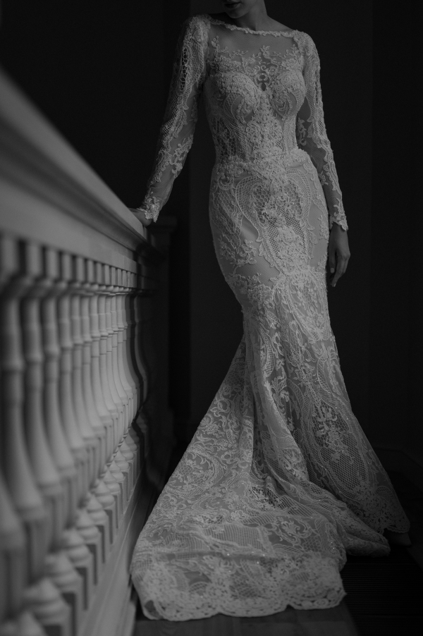 Классическая свадебная история с цветочным оформлением