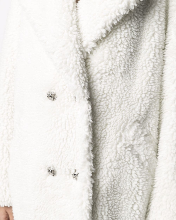 10 светлых шуб из экомеха для зимнего