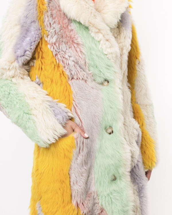 16 цветных шуб из экомеха