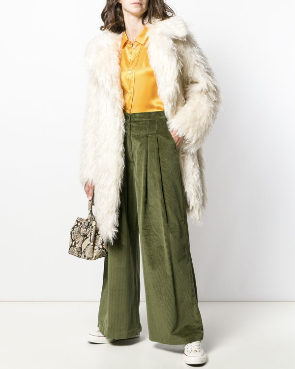 10 светлых шуб из экомеха для зимнего