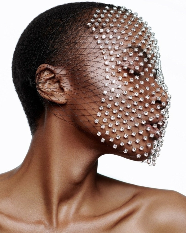 36 блестящих украшений на голову