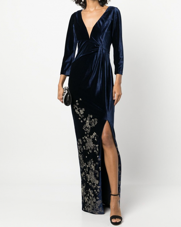 11 зимних нарядов для мамы жениха