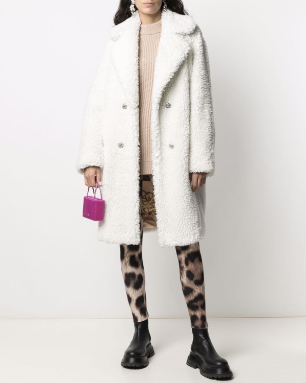 10 светлых шуб из экомеха для зимнего