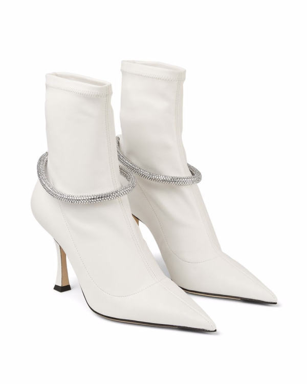 Зимняя свадьба: 11 актуальных ботильонов и сапог