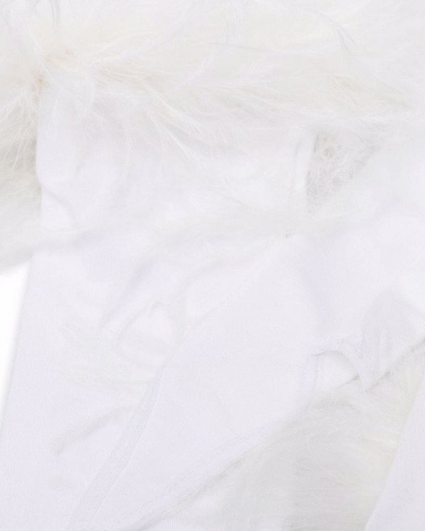 Акцент на перья: смелые образы для невесты