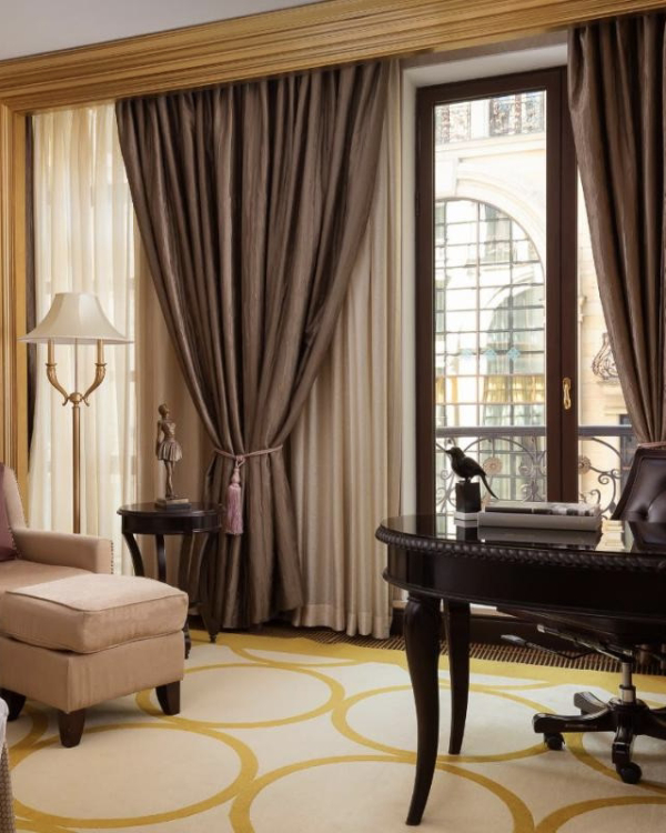 Где встретить Новый год: 18 отелей Москвы