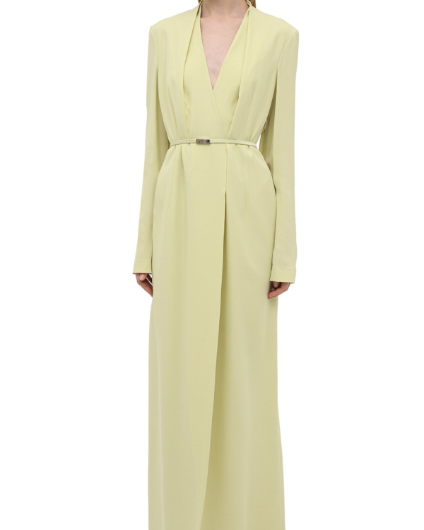 11 зимних нарядов для мамы невесты