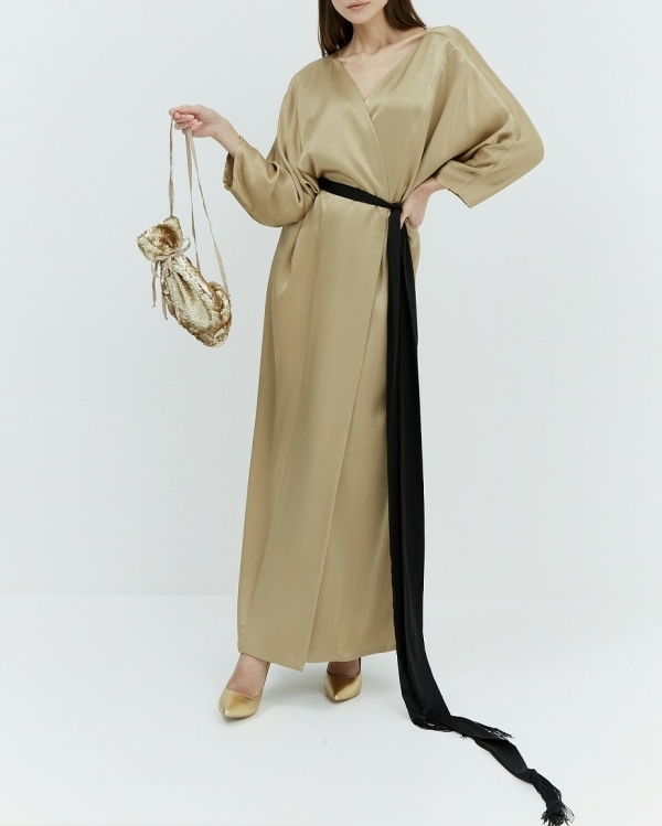 11 зимних нарядов для мамы невесты