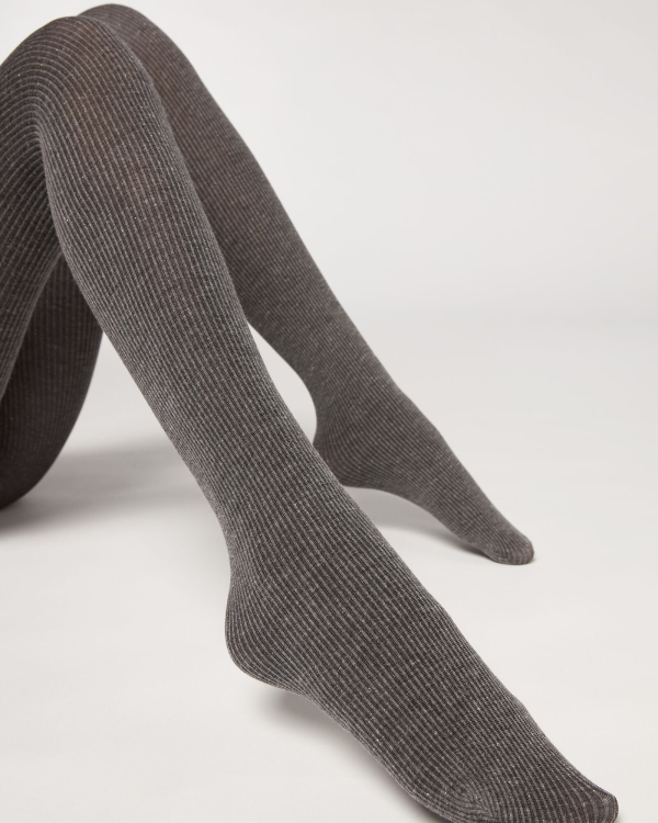 Какие акцентные колготки носить этой зимой