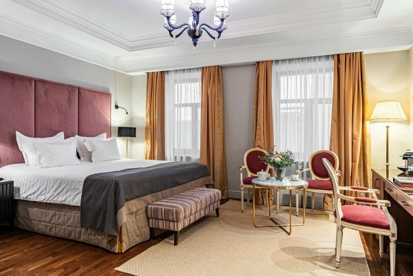 Где встретить Новый год: 17 отелей Санкт-Петербурга