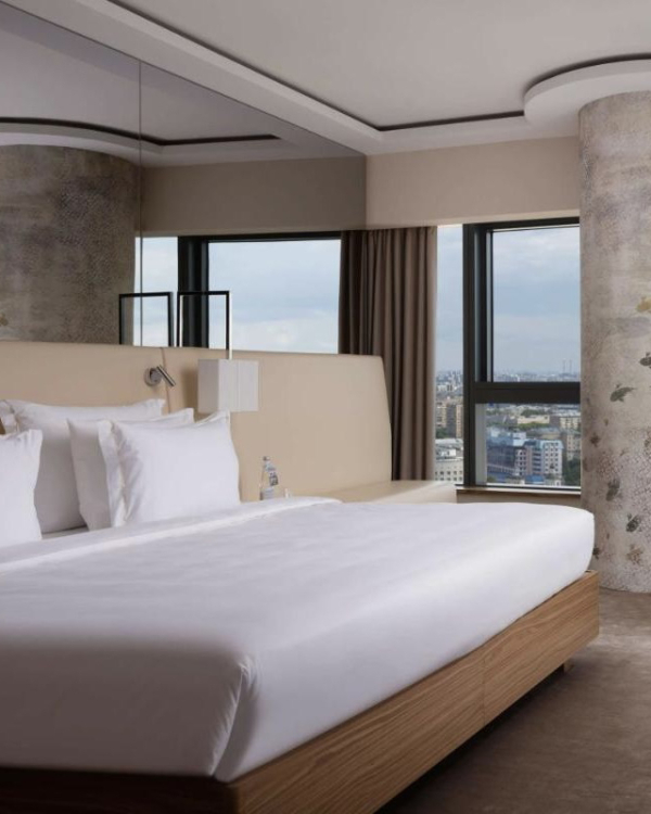 Где встретить Новый год: 18 отелей Москвы