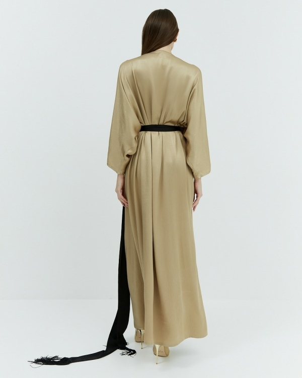 11 зимних нарядов для мамы невесты