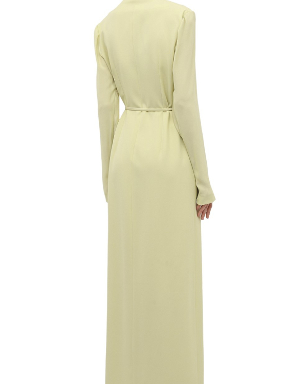 11 зимних нарядов для мамы невесты