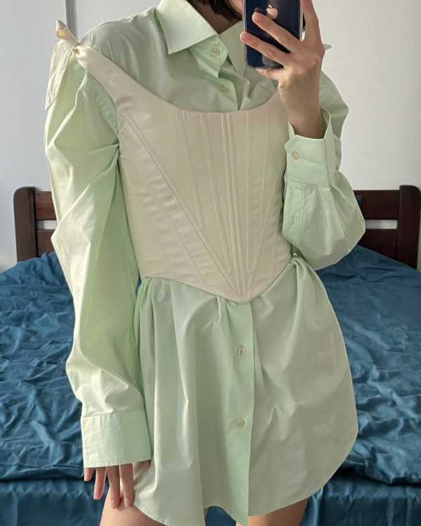 Где искать идеальный белый корсет?