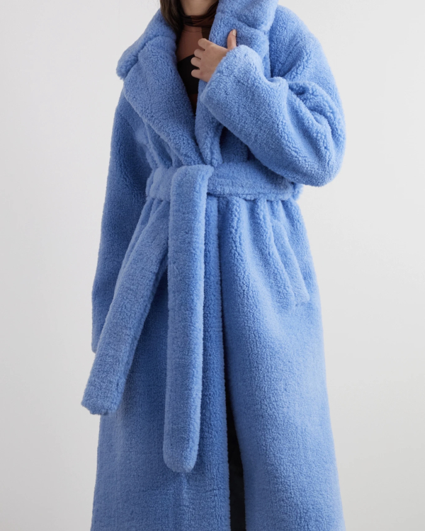 16 цветных шуб из экомеха