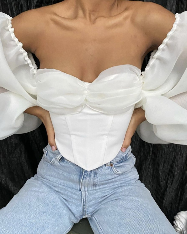 Где искать идеальный белый корсет?