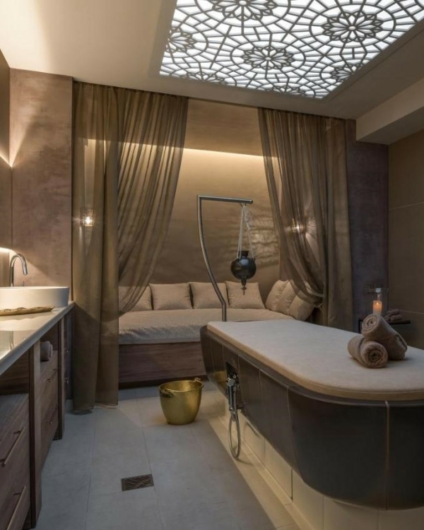 Где встретить Новый год: 17 отелей Санкт-Петербурга