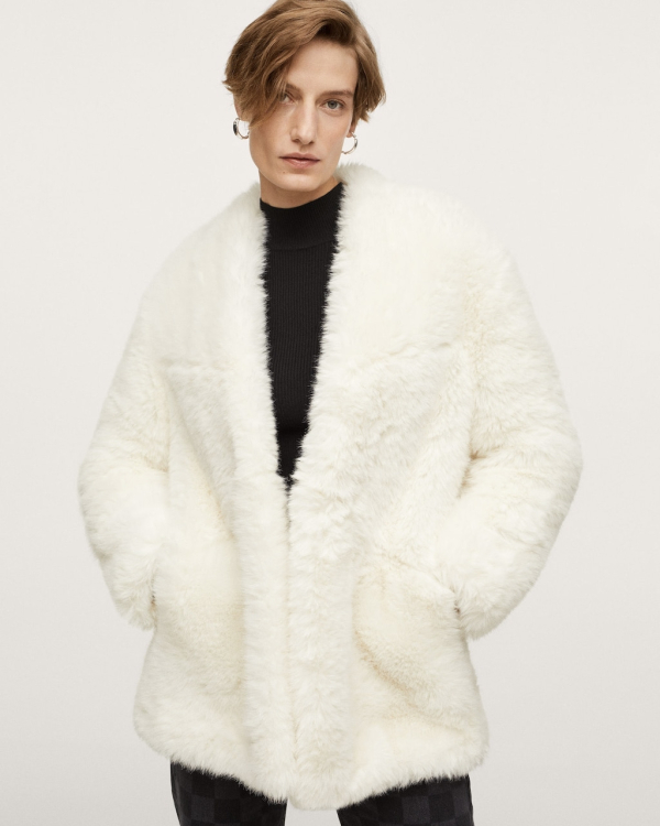 10 светлых шуб из экомеха для зимнего