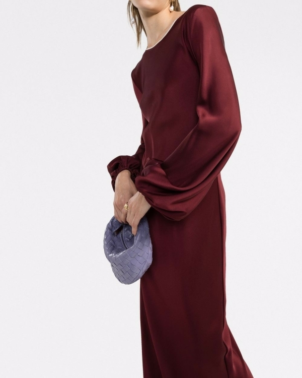 11 зимних нарядов для мамы невесты