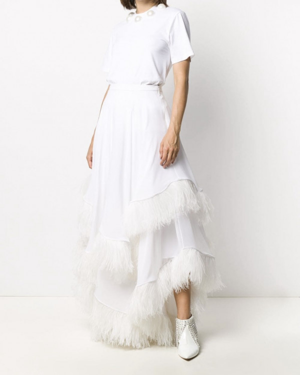 Акцент на перья: смелые образы для невесты