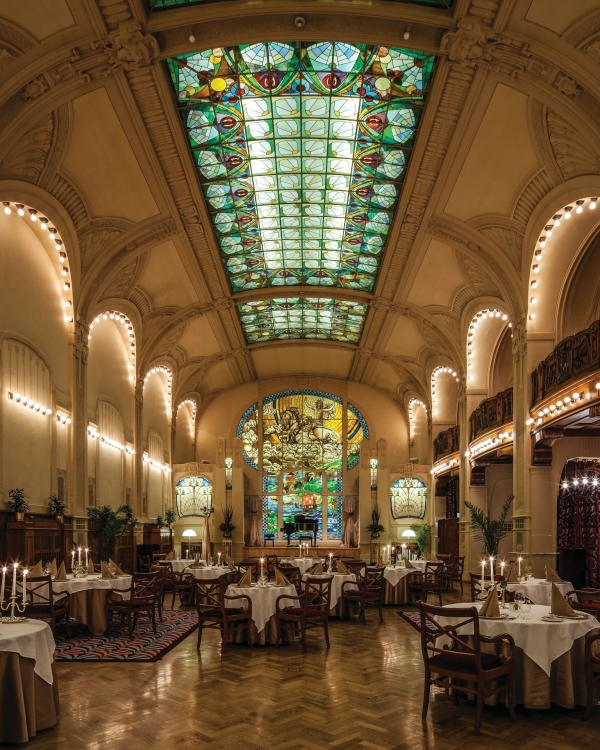 Где встретить Новый год: 17 отелей Санкт-Петербурга