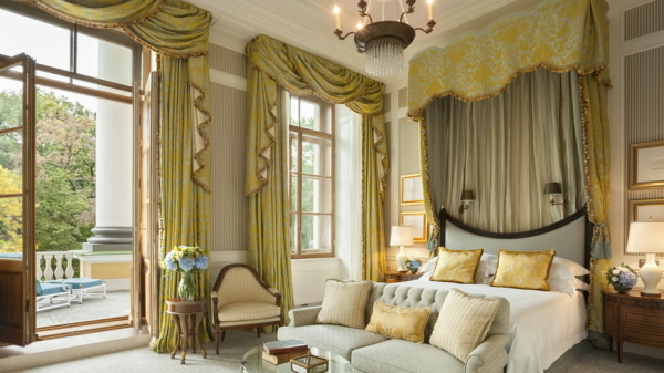 Где встретить Новый год: 17 отелей Санкт-Петербурга