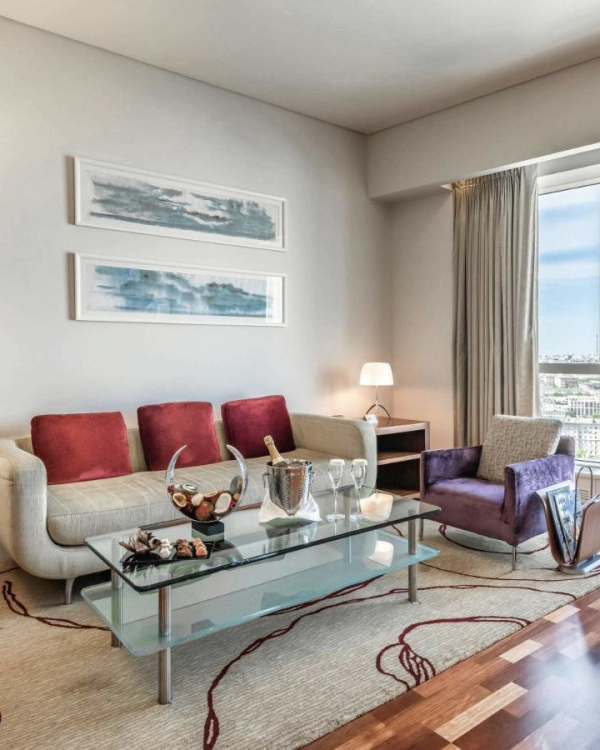 Где встретить Новый год: 18 отелей Москвы