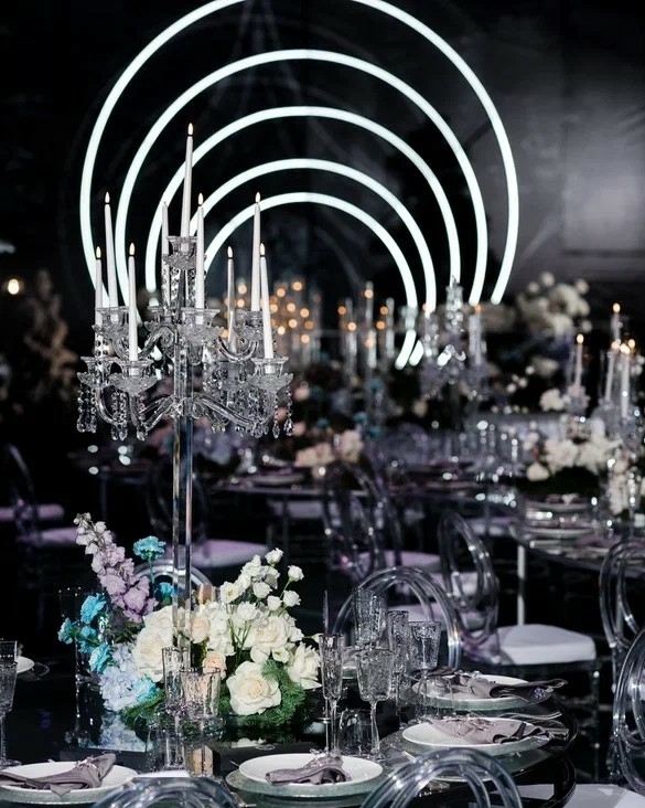 Стильный зимний декор на свадьбе