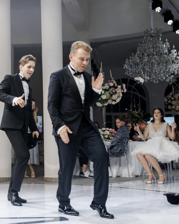 SvadBerry: свадьба c цветочным оформлением в нежных