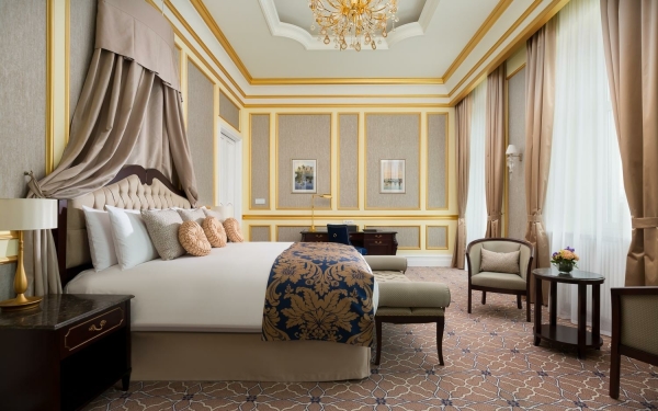 Где встретить Новый год: 17 отелей Санкт-Петербурга