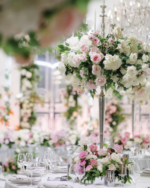 SvadBerry: свадьба c цветочным оформлением в нежных