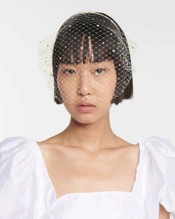 36 блестящих украшений на голову