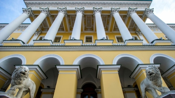 Где встретить Новый год: 17 отелей Санкт-Петербурга