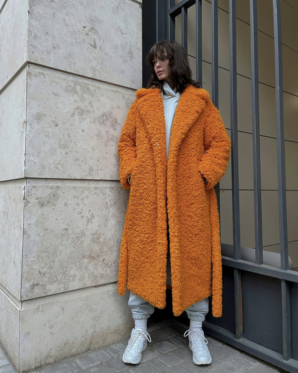 16 цветных шуб из экомеха