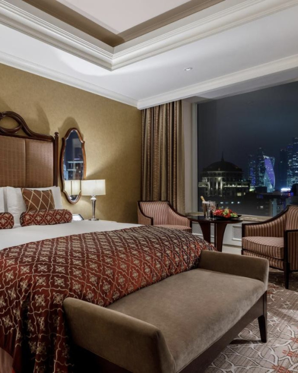 Где встретить Новый год: 18 отелей Москвы