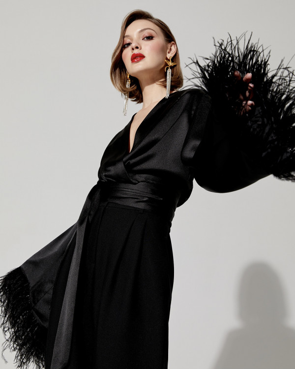 Акцент на перья: смелые образы для невесты